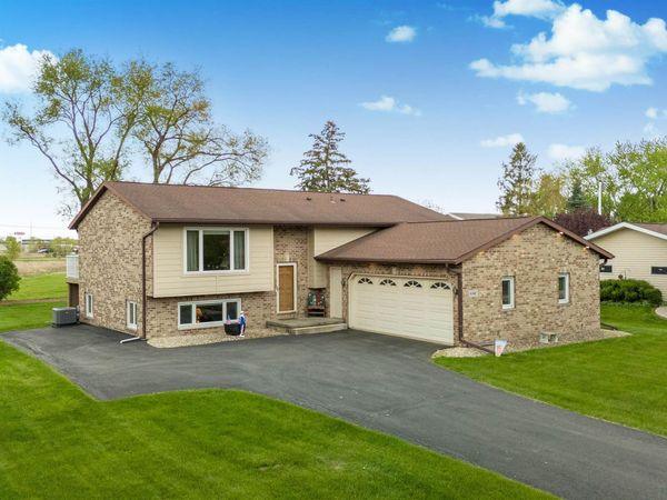 6580 Linden Circle, Windsor, WI 53598