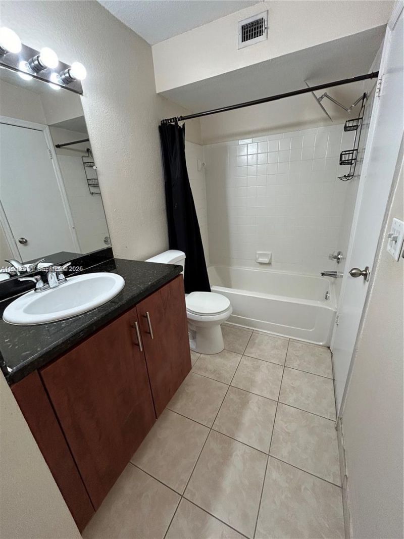 701 Vista Isles Dr , Unit 1614, Sunrise, FL 33325 Photo