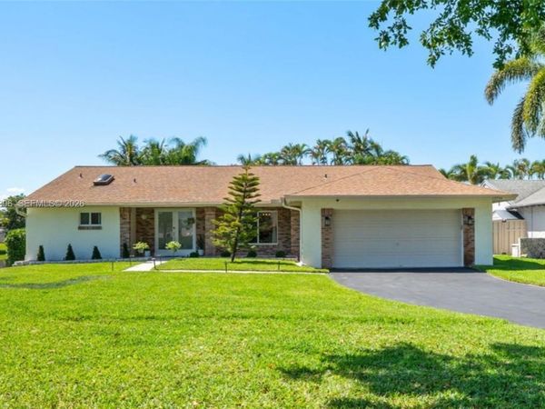 13750 Green Cove Pl , Davie, FL 33325