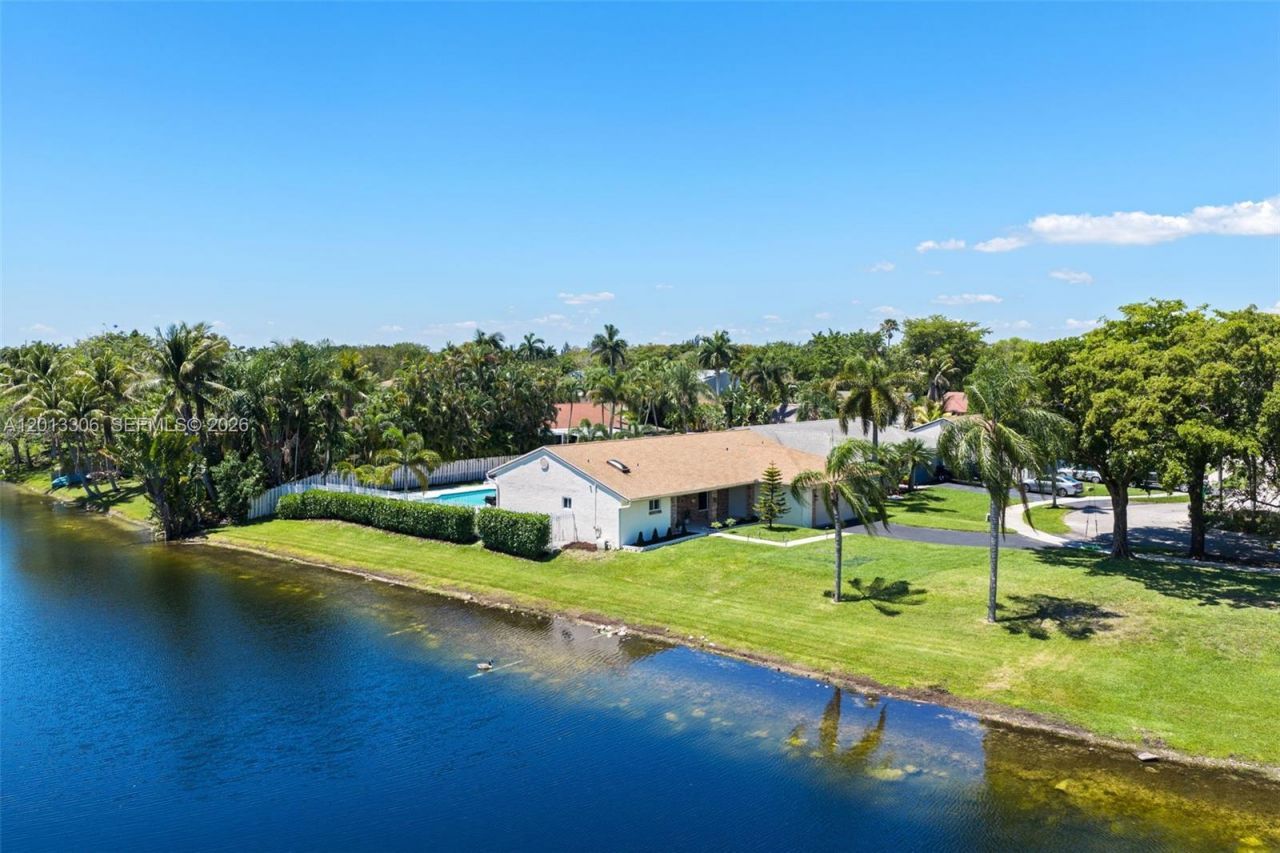 13750 Green Cove Pl , Davie, FL 33325 Photo