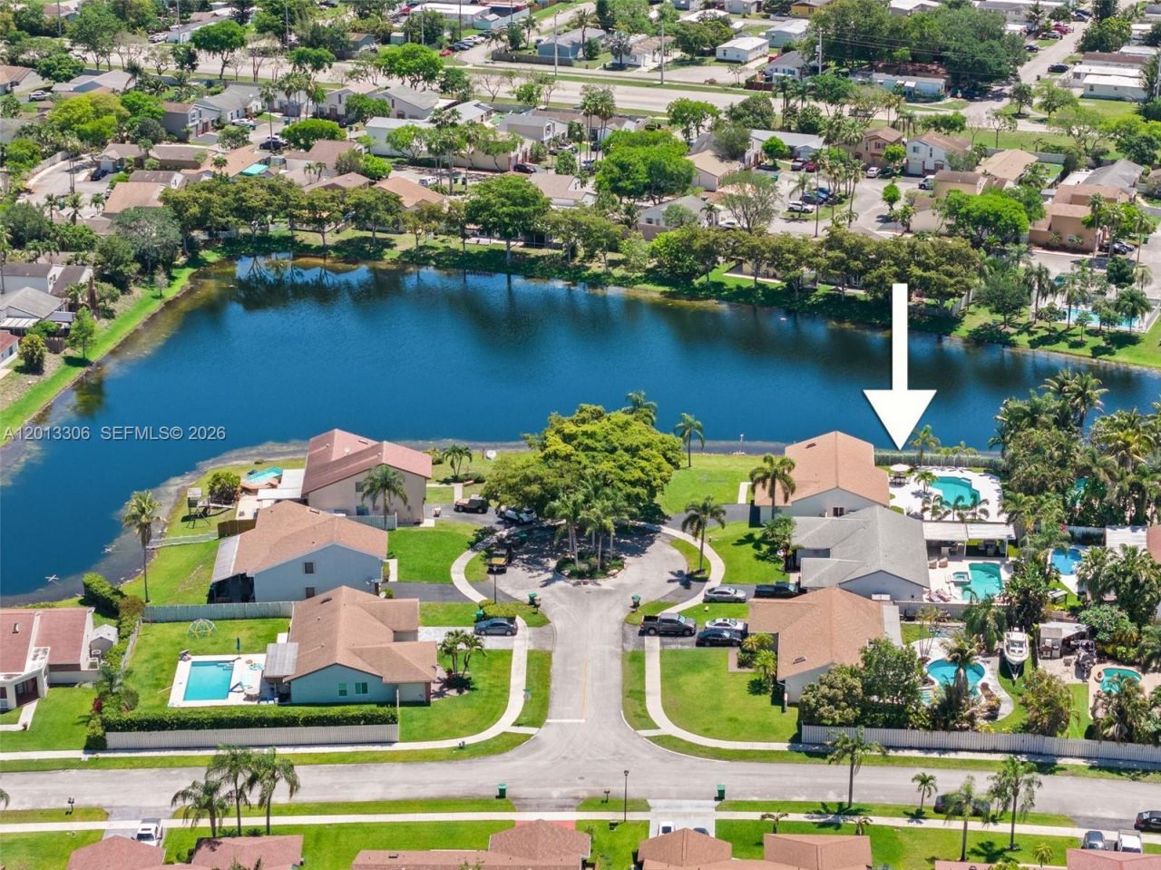 13750 Green Cove Pl , Davie, FL 33325 Photo
