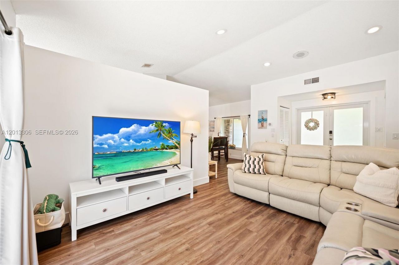13750 Green Cove Pl , Davie, FL 33325 Photo