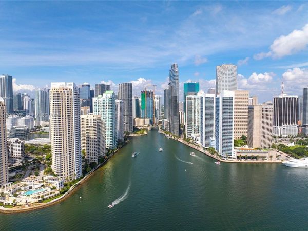 300 S Biscayne Blvd , Unit L-L02, Miami, FL 33131