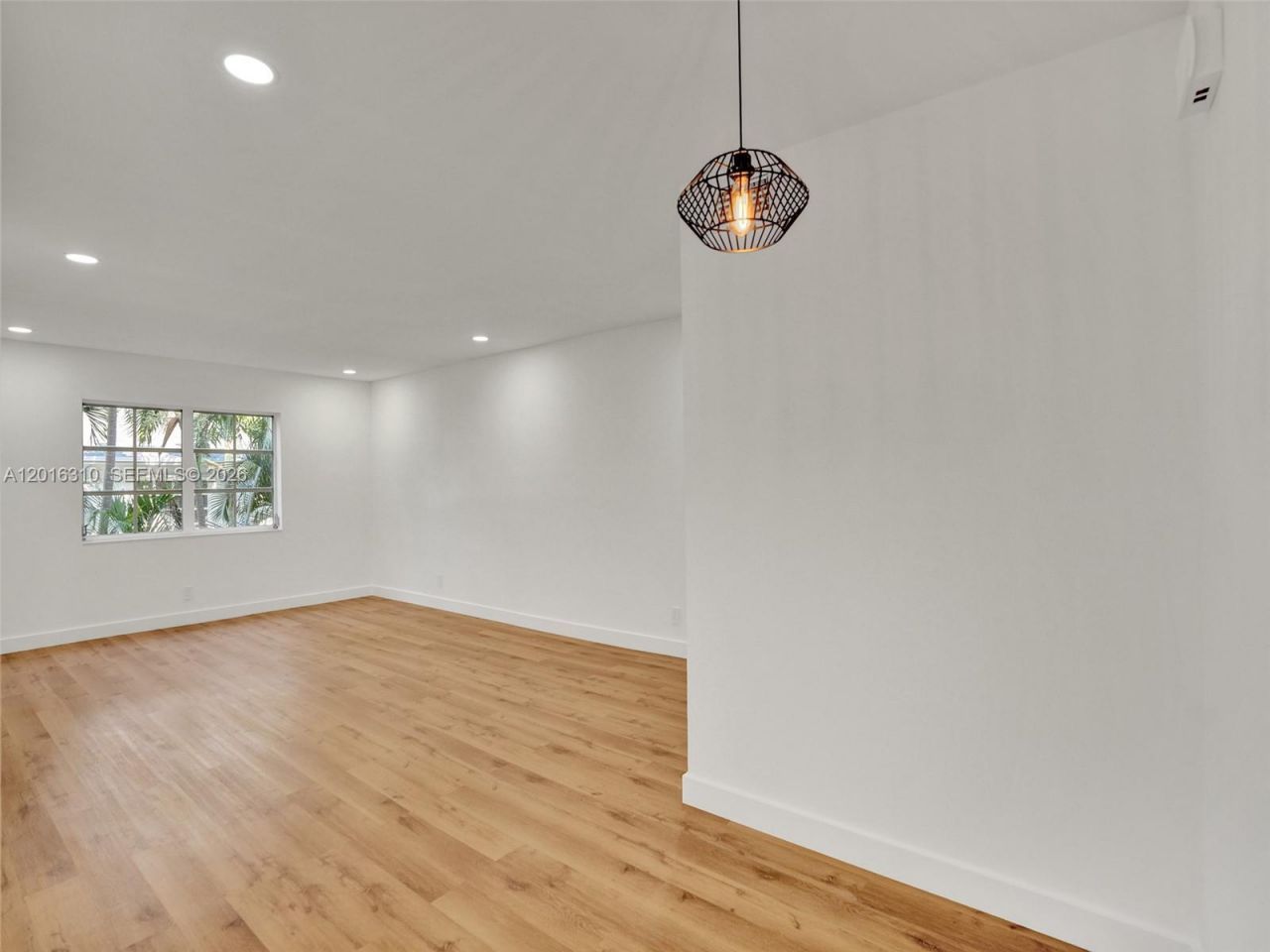 2426 SE 17th St , Unit 204A, Fort Lauderdale, FL 33316 Photo