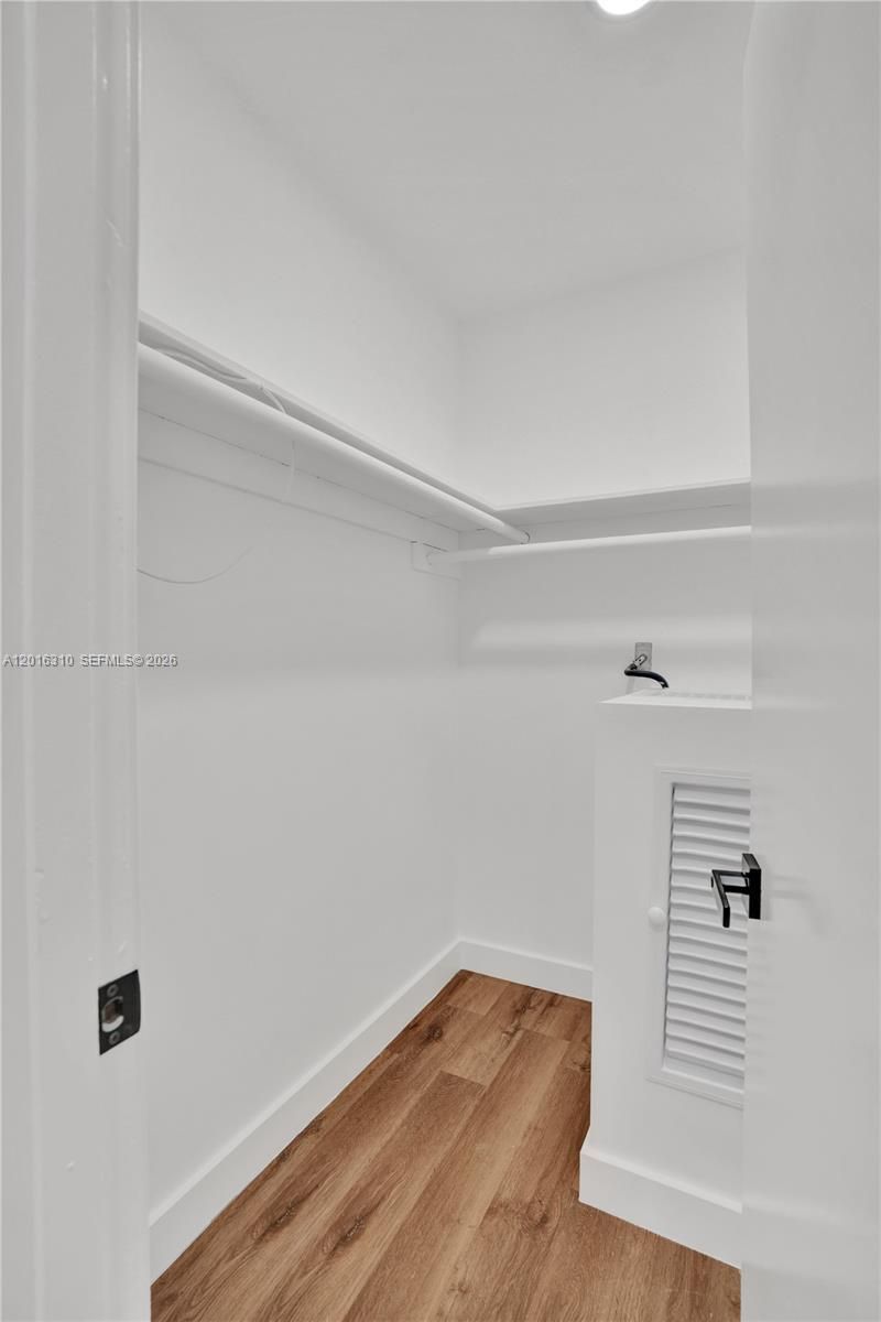 2426 SE 17th St , Unit 204A, Fort Lauderdale, FL 33316 Photo