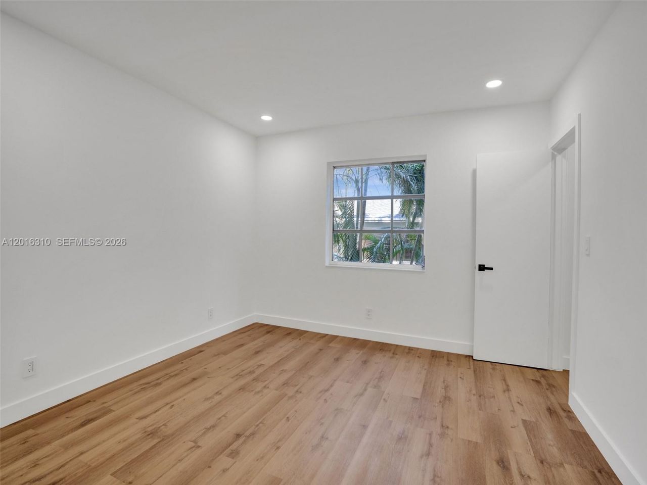 2426 SE 17th St , Unit 204A, Fort Lauderdale, FL 33316 Photo