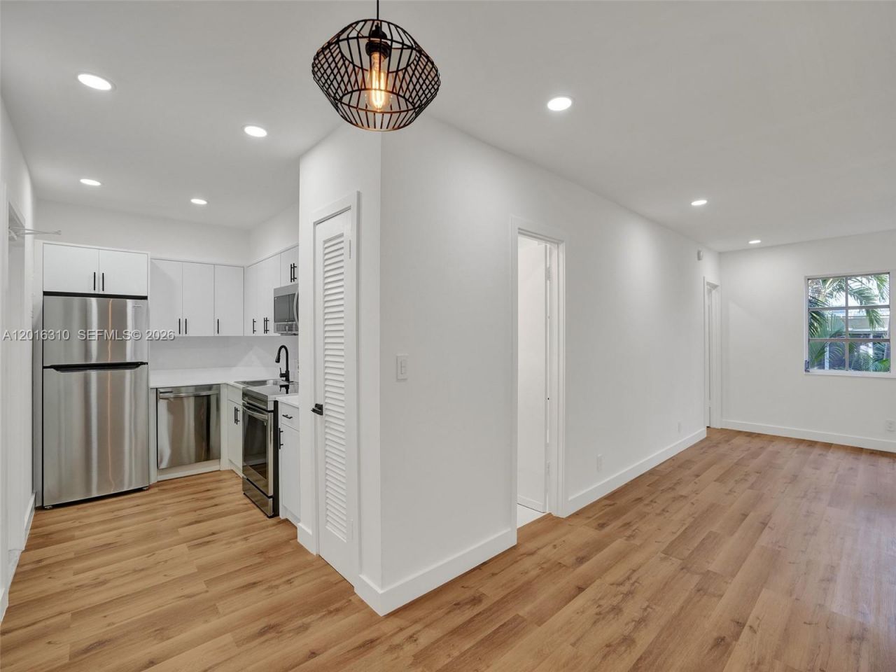 2426 SE 17th St , Unit 204A, Fort Lauderdale, FL 33316 Photo