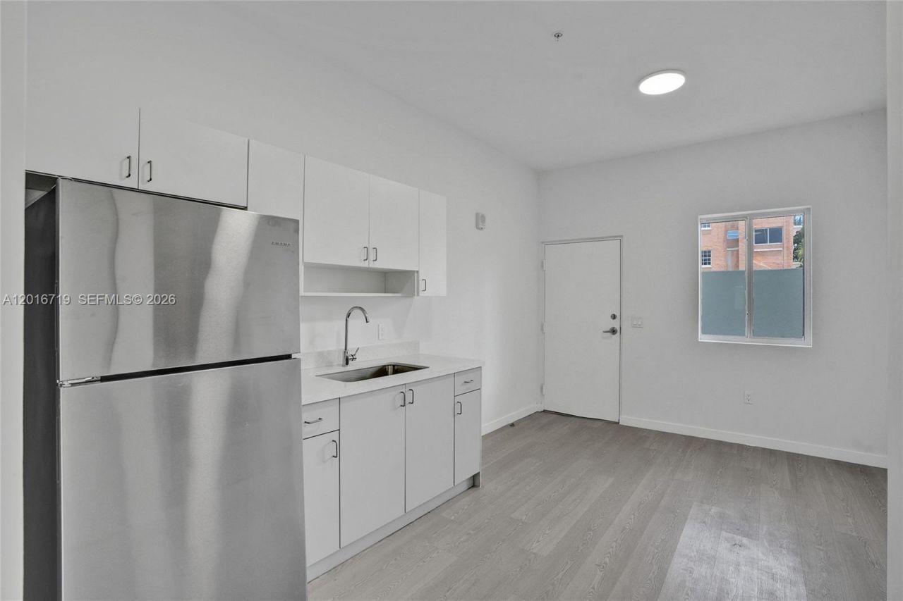 1567 NW 1st St , Unit 2, Miami, FL 33125 Photo