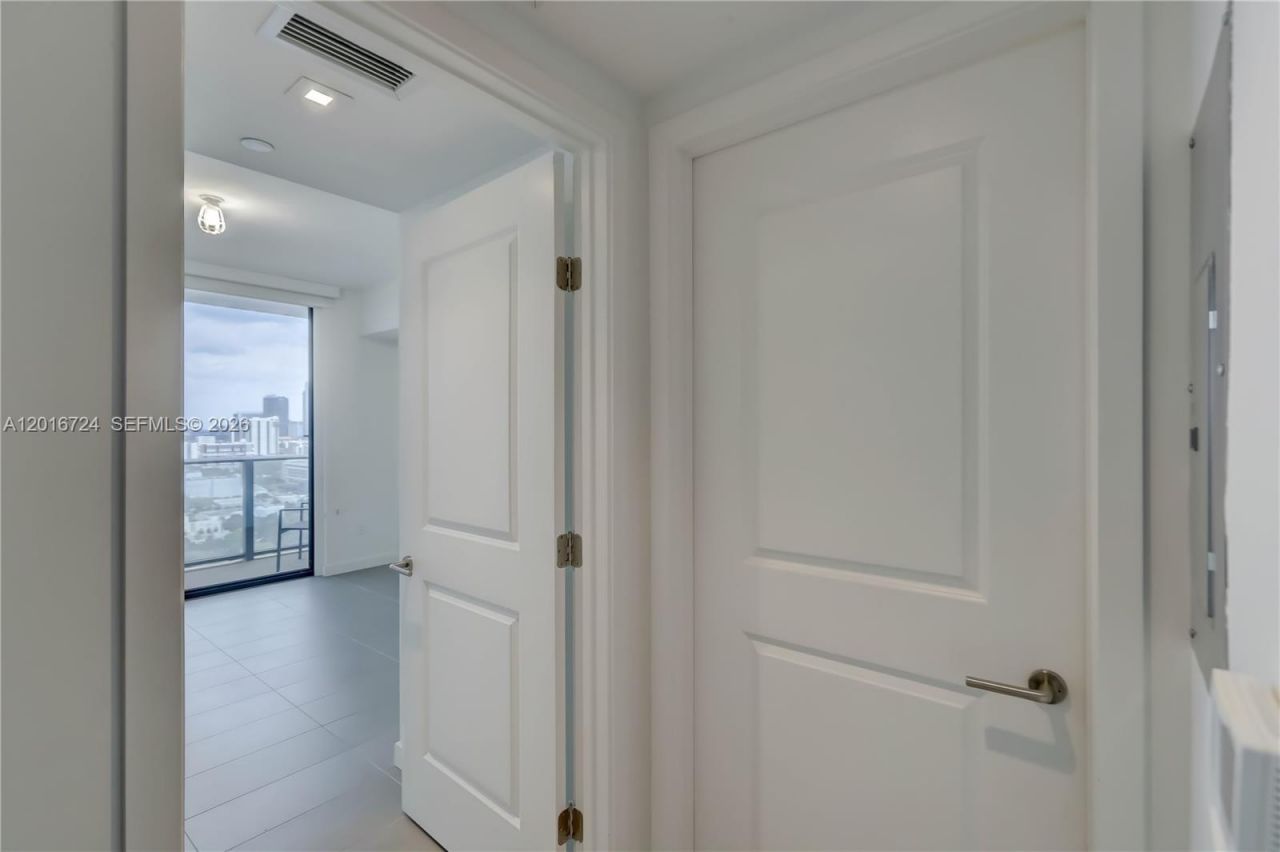 1600 NE 1st Ave , Unit 1918, Miami, FL 33132 Photo