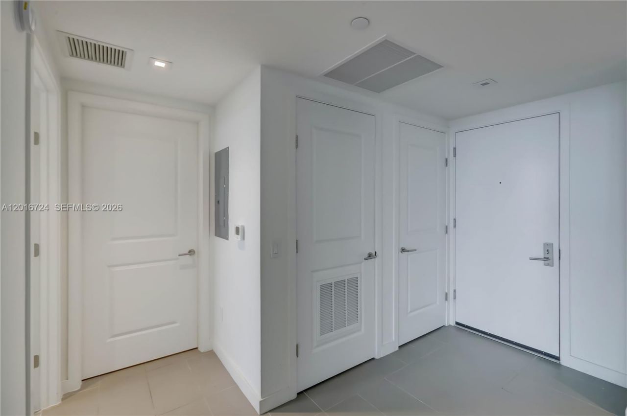 1600 NE 1st Ave , Unit 1918, Miami, FL 33132 Photo