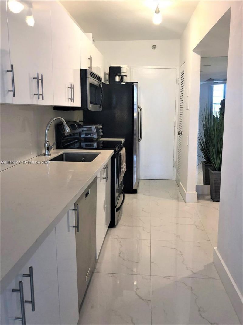 100 Lincoln Rd , Unit 1526, Miami Beach, FL 33139 Photo