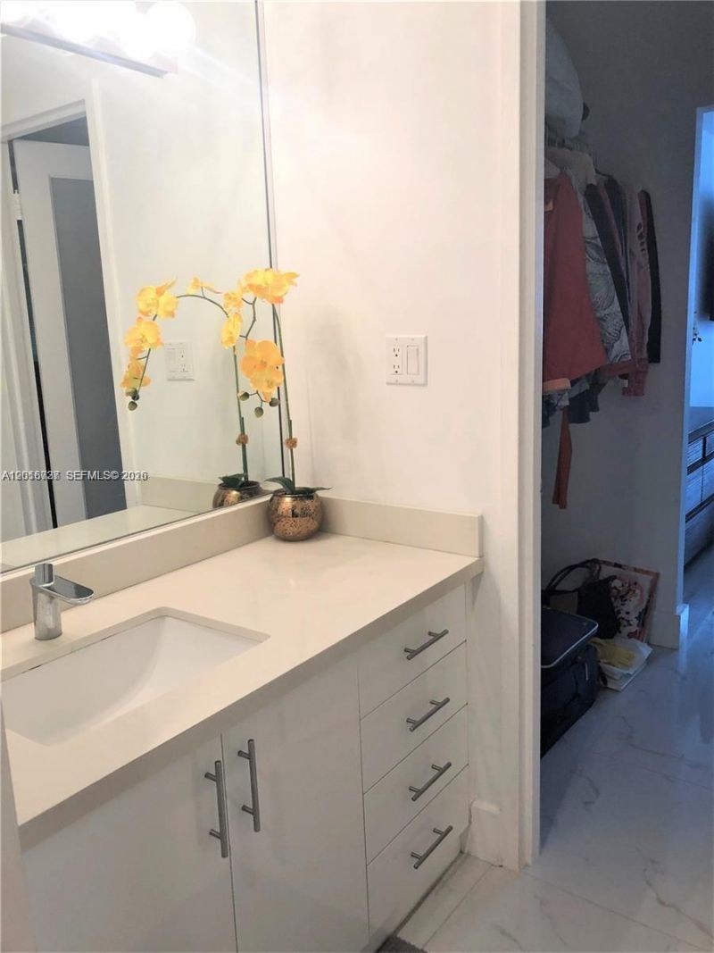 100 Lincoln Rd , Unit 1526, Miami Beach, FL 33139 Photo