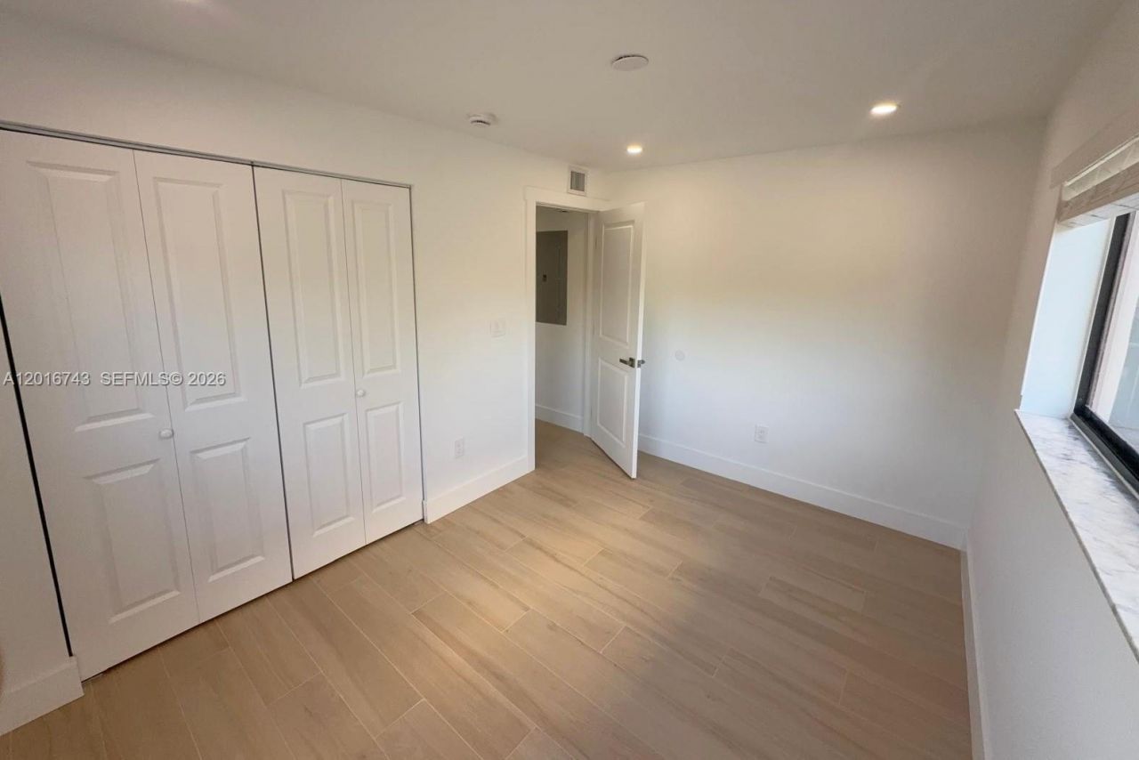 8420 SW 133rd Ave Rd , Unit 219-2, Miami, FL 33183 Photo