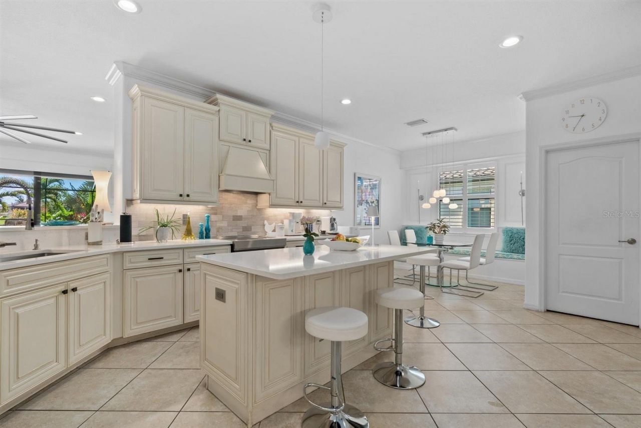 6860 Wild Lake Terrace, Bradenton, FL 34212 Photo