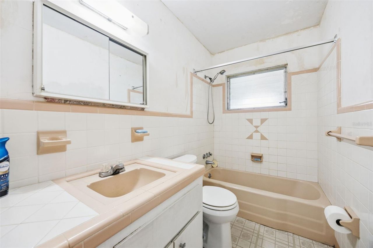 3733 Surrey Drive, Orlando, FL 32812 Photo