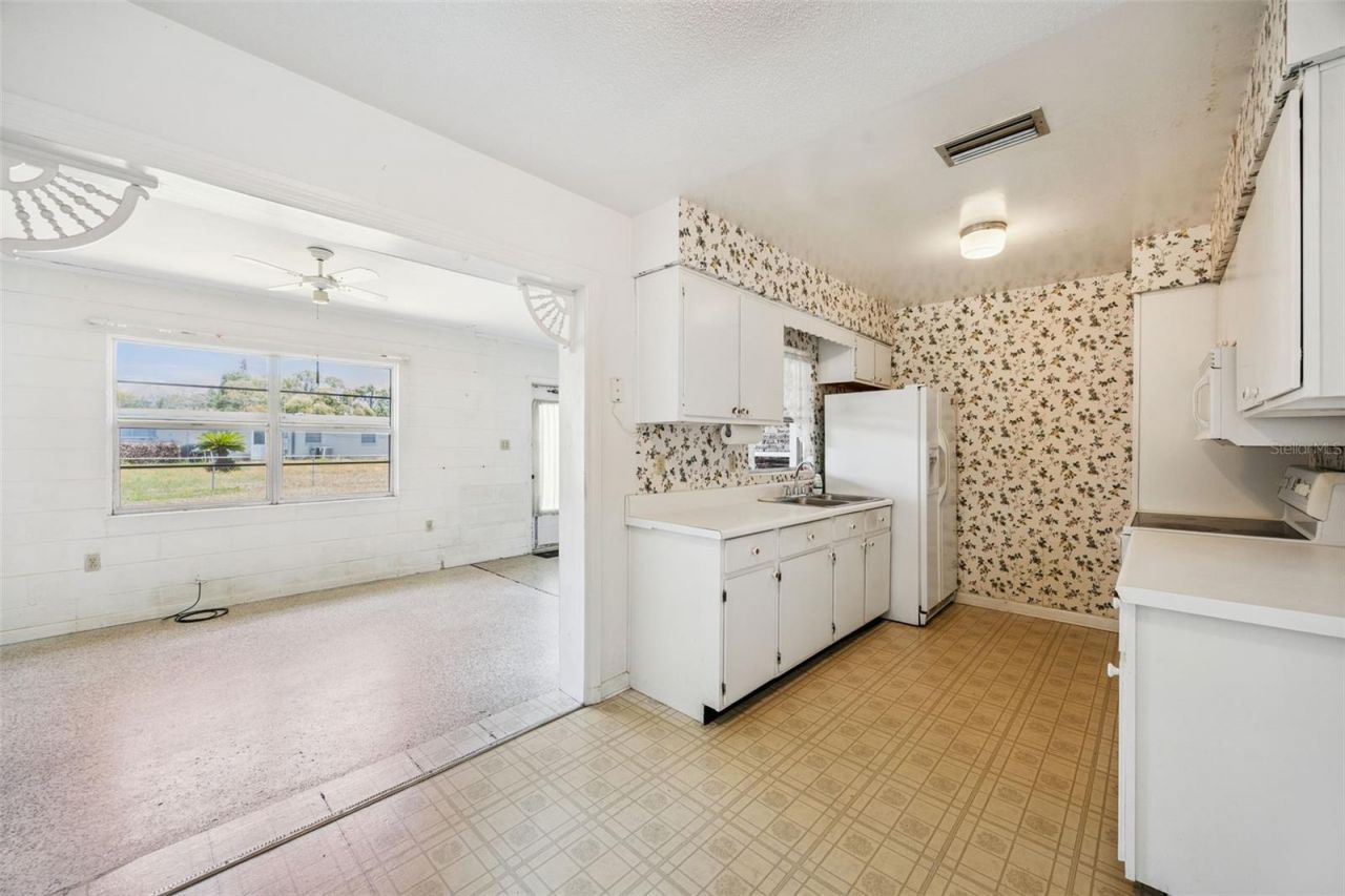 3733 Surrey Drive, Orlando, FL 32812 Photo