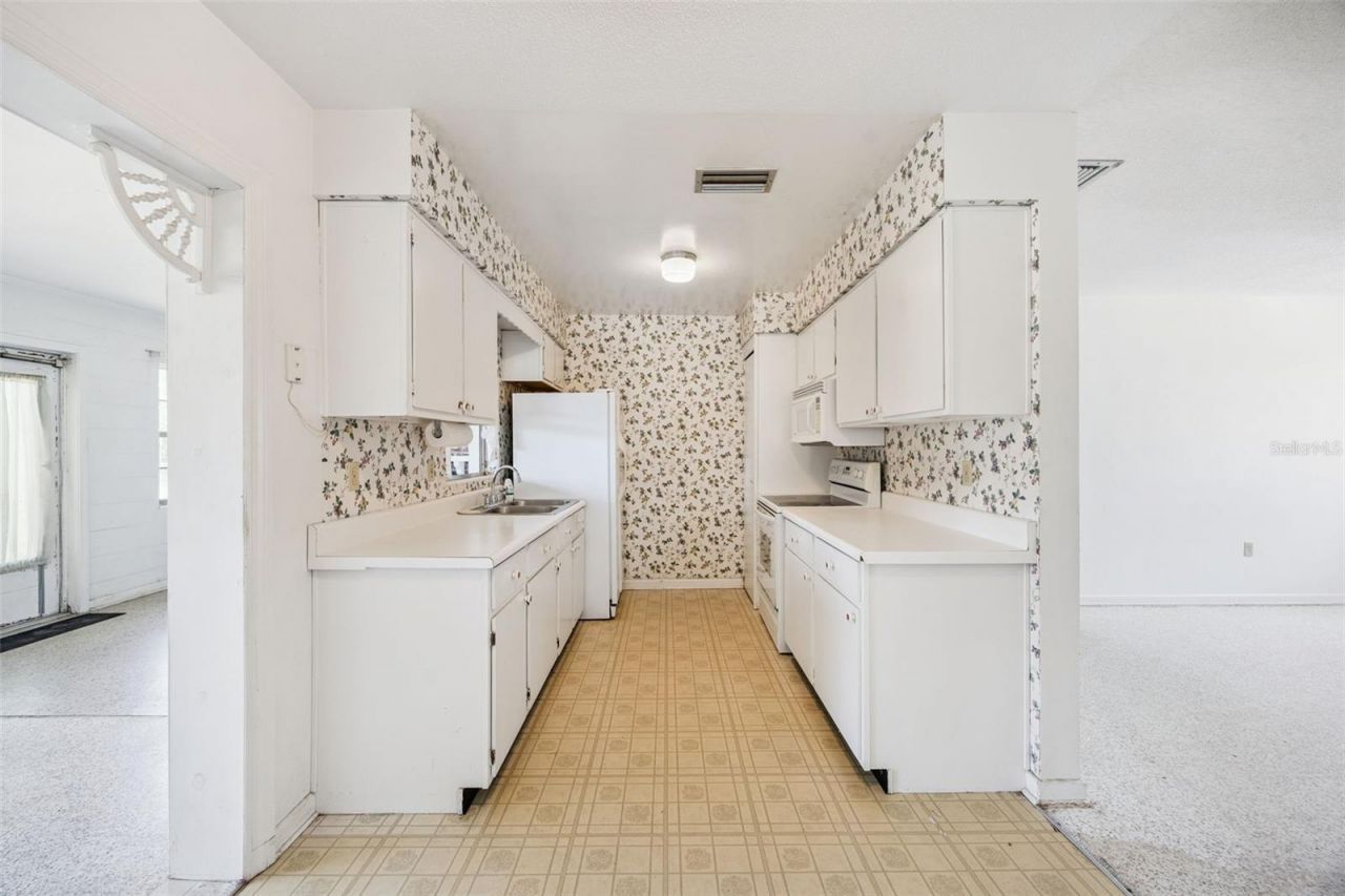 3733 Surrey Drive, Orlando, FL 32812 Photo