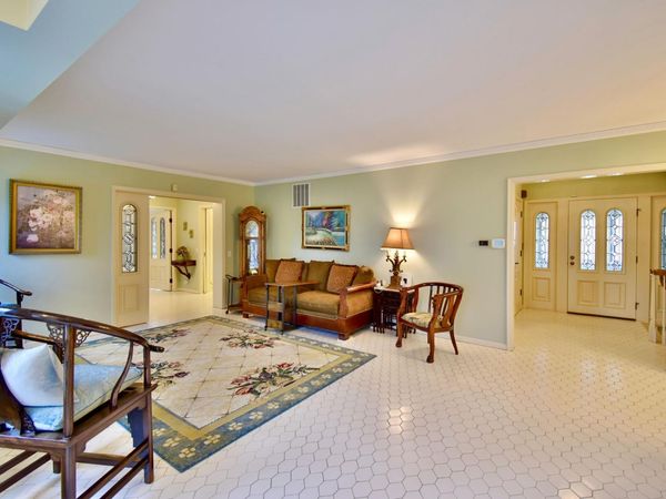 1300 Kilian Boulevard SE, Saint Cloud, MN 56304
