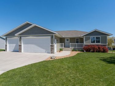 1906 Rock Ridge Lane, Saint Peter, MN 56082