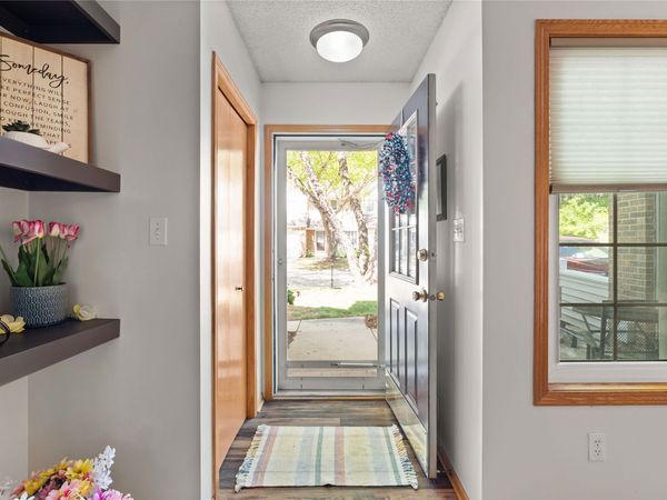 2217 Grand Avenue, West Des Moines, IA 50265