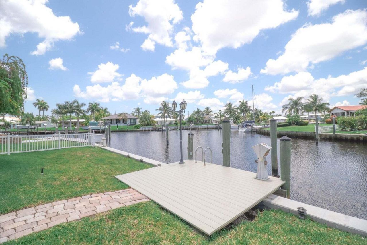 1694 SW Boatswain Place, Palm City, FL 34990 Photo