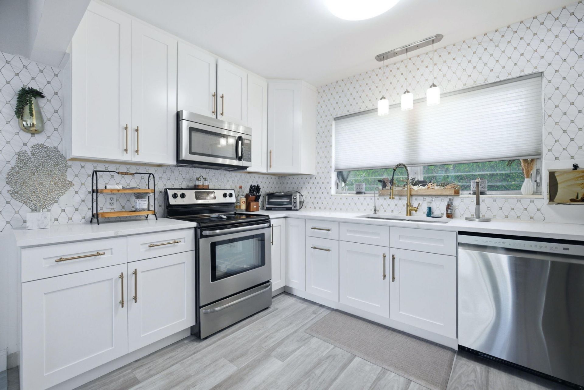2433 NE 24th Street, Lighthouse Point, FL 33064 Photo