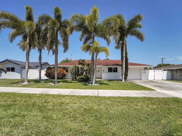 600 NW 12th Avenue, Boca Raton, FL 33486