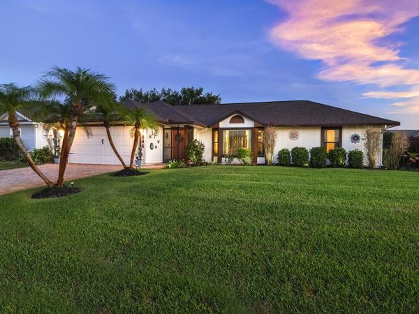 686 SW Hoffenberg Avenue, Port St. Lucie, FL 34953