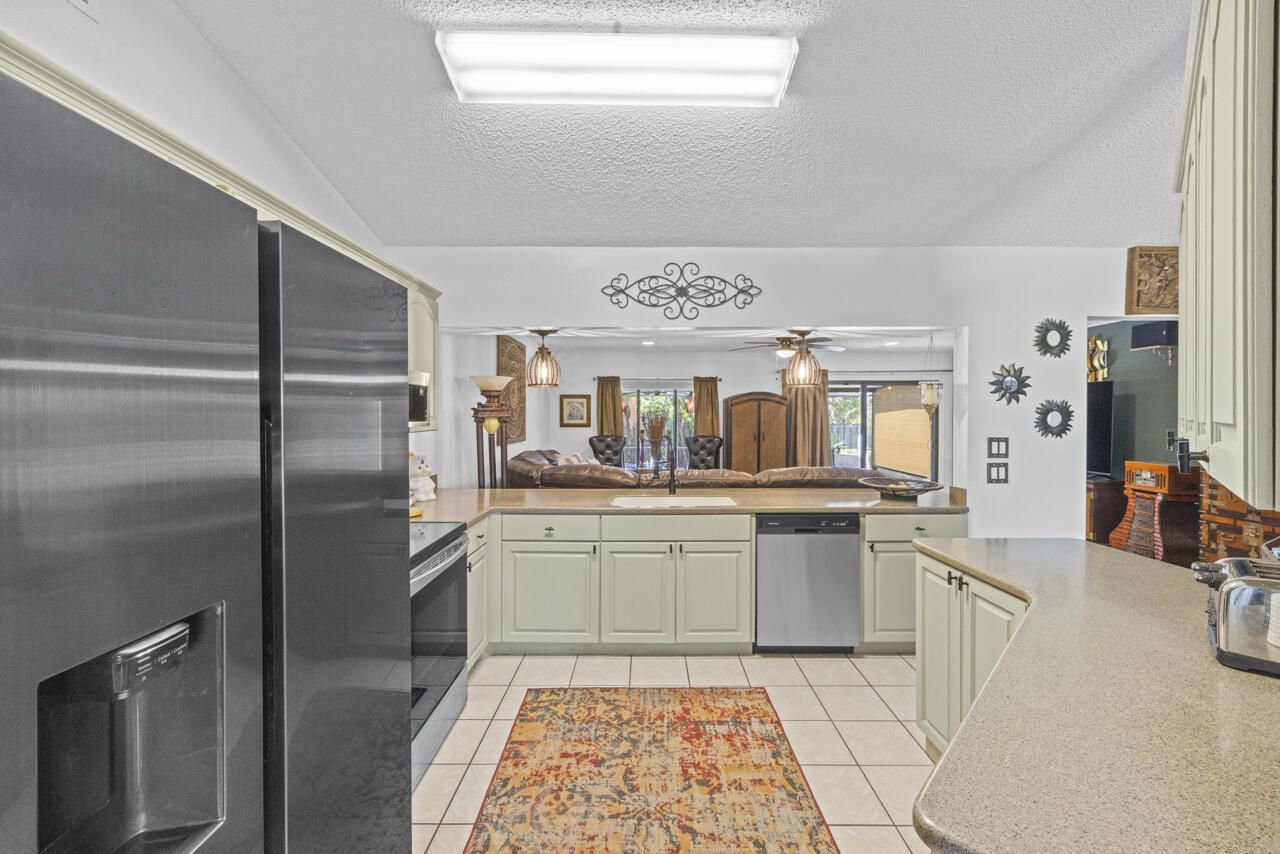 686 SW Hoffenberg Avenue, Port Saint Lucie, FL 34953 Photo