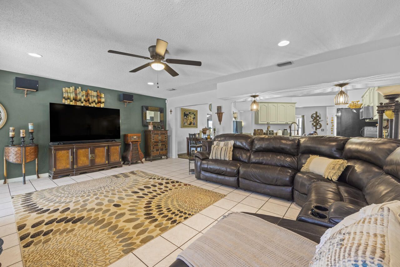 686 SW Hoffenberg Avenue, Port Saint Lucie, FL 34953 Photo