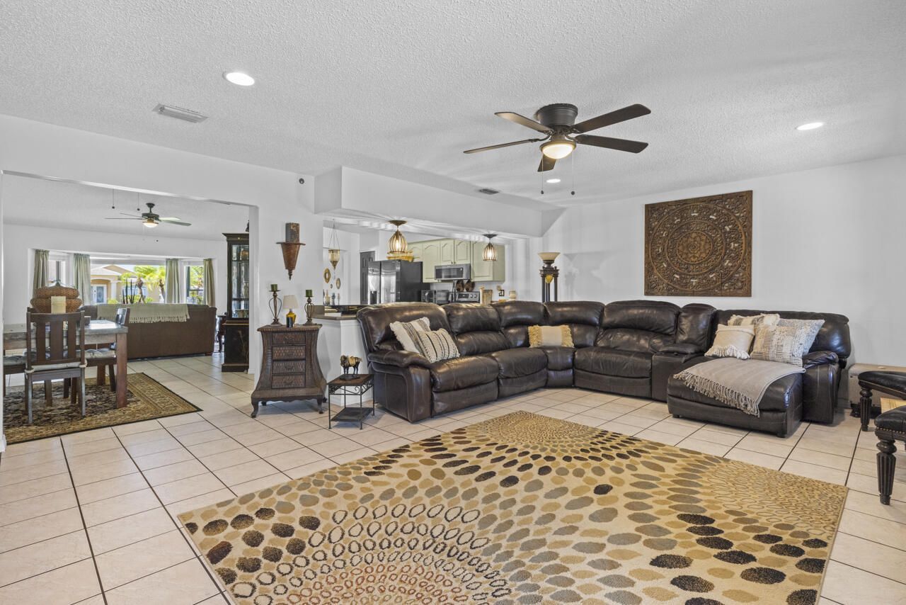 686 SW Hoffenberg Avenue, Port Saint Lucie, FL 34953 Photo