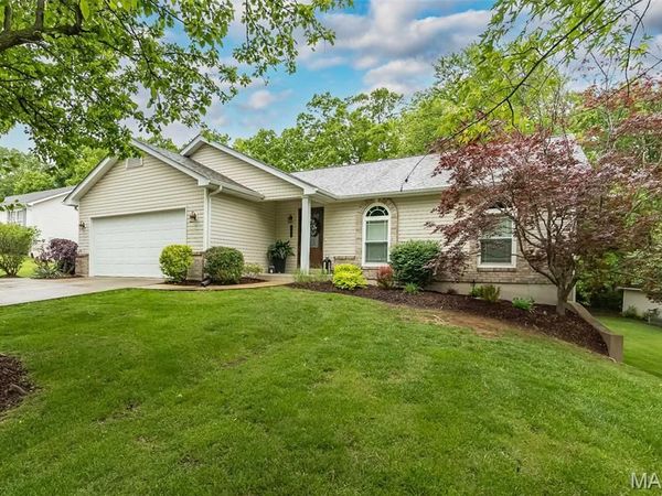 705 Worthington Drive, Warrenton, MO 63383