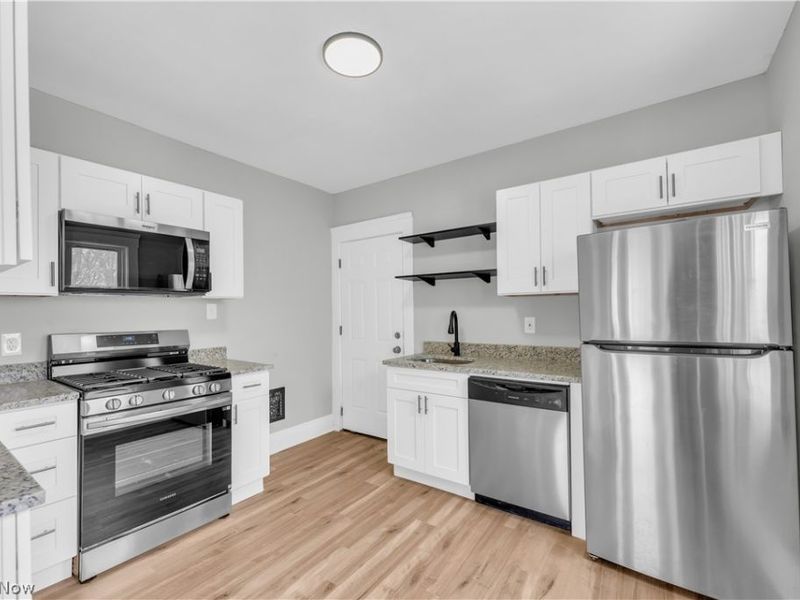 2638 E 126th Street, Unit 2/UP, Cleveland, OH 44120 Photo 15