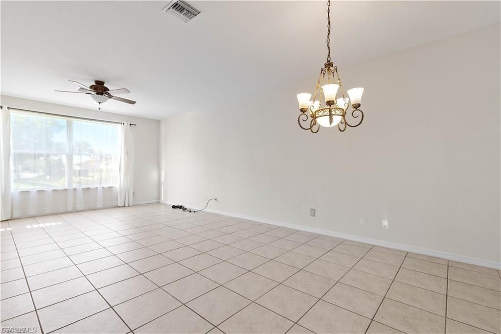 2448 Laurentina Ln, Cape Coral, FL 33909 Photo