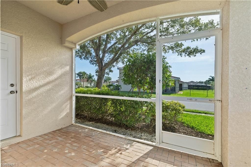 2448 Laurentina Ln, Cape Coral, FL 33909 Photo