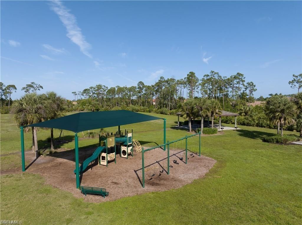 2448 Laurentina Ln, Cape Coral, FL 33909 Photo