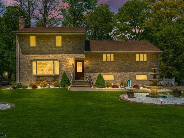 262 Timber Dr, Berkeley Heights, NJ 07922