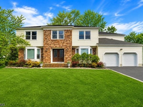 4 Timber Ct, Florham Park, NJ 07932