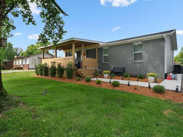 227 Countrywood Place , Bowling Green, KY 42101