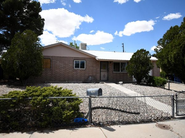1820 Tovar Place SW, Albuquerque, NM 87121