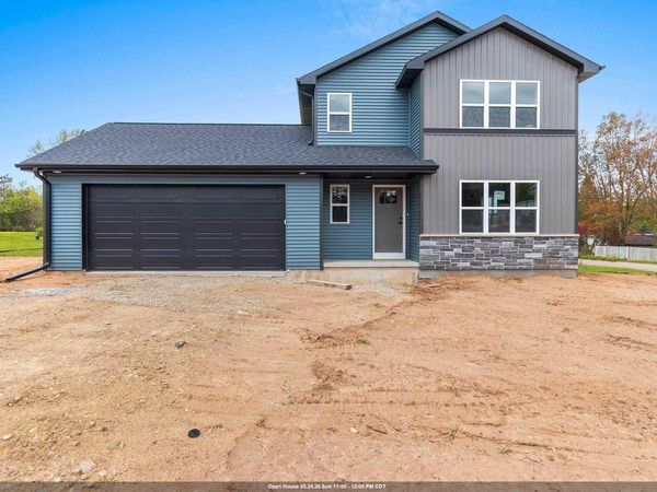 1801 SOUTHLAND LANE, New London, WI 54961