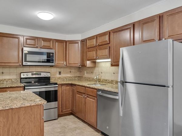 8 Old Colony Lane, Unit 2, Arlington, MA 02476