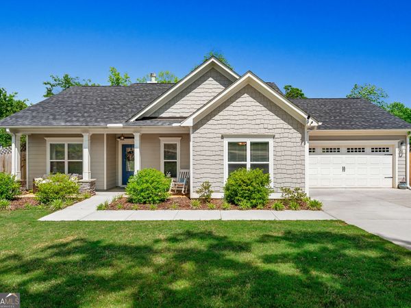 237 N Point Circle, Hartwell, GA 30643