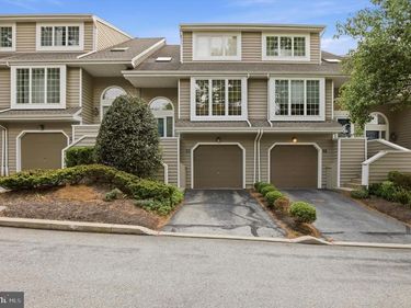 18 CABOT DRIVE, CHESTERBROOK, PA 19087