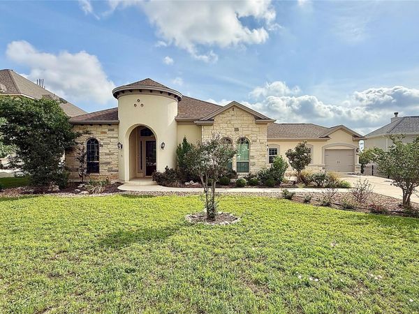 1900 Gilded Crest DR, Leander, TX 78641