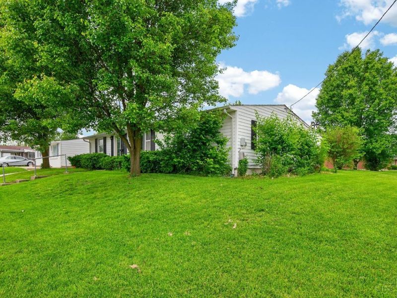 70 Suncrest Drive, Lebanon, OH 45036 Photo 4