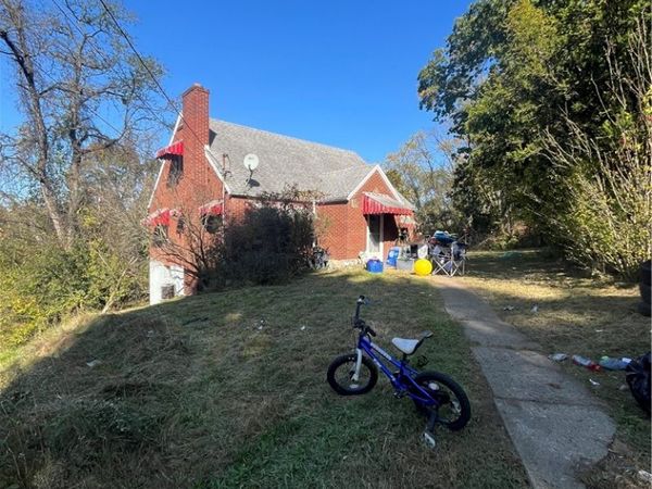 321 Apache Drive , Monessen, PA 15062
