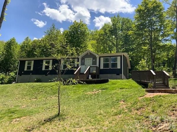 1205 Saunook Road , Waynesville, NC 28786