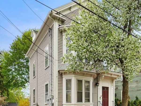126-1/2 Federal St, Salem, MA 01970