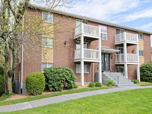608 Boston Post Rd E, Unit 21, Marlborough, MA 01752
